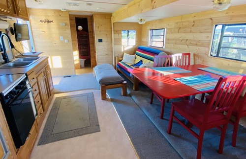 Hotchkiss House | Charming “Tiny House” with awesome views.