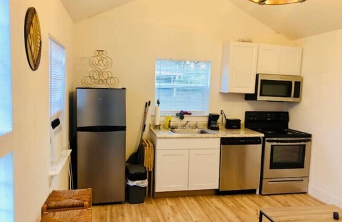 Rowlett House | Charming Tiny Housen