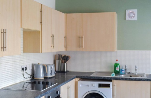 Manchester Apartment | Charming top-floor 2-bedroom apartment in Whalley Range