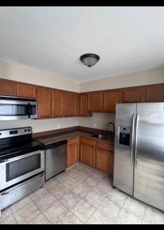 Windsor Mill House | Charming Town home Located in A Quiet Neighborhood