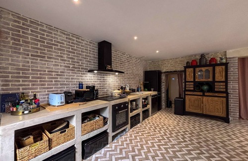 Chambois House | Charming townhouse with garden and wifi