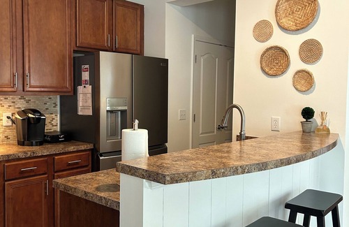 Bluffton House | Charming townhome in the historic area of Bluffton-3 BR & outdoor private oasis!