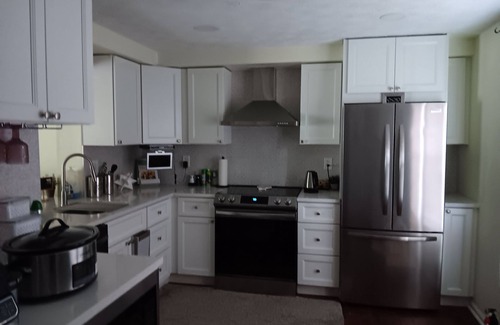 Bowie House | Charming townhome in welcoming Bowie with WiFi, AC