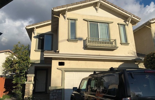 La Sierra House | Charming townhome with WiFi and AC in delightful Riverside