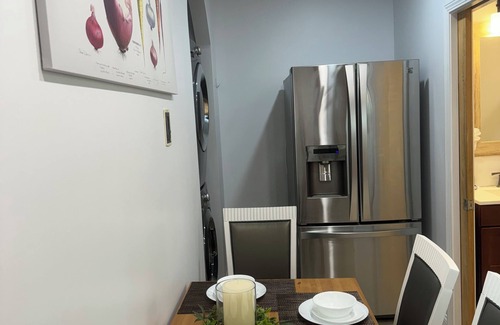 Watertown Apartment | Charming Townhouse 12 minutes to Boston