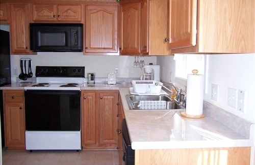 Skyland House | Charming Townhouse! $95/night!