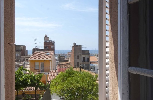 Masnou House | Charming traditional beach house, next to Barcelona!
