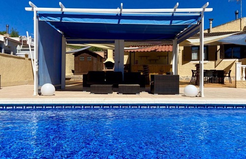 Los Balcones Villa | Charming & Tranquil 3 bedroom 2 Bathroom Spanish Villa with large Private Pool