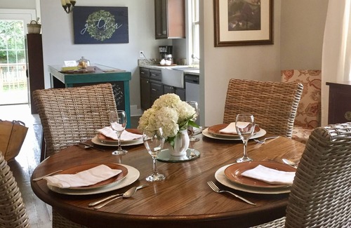 Cleveland House | Charming, trendy home in quaint downtown historic district of Cleveland