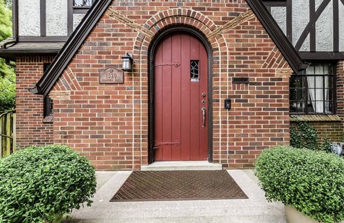 Burns Park House | Charming Tudor in the heart of Ann Arbor MI