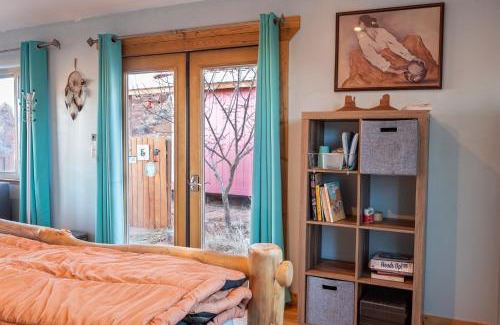 Monument Valley House | Charming Turquoise Cabin in Monument Valley