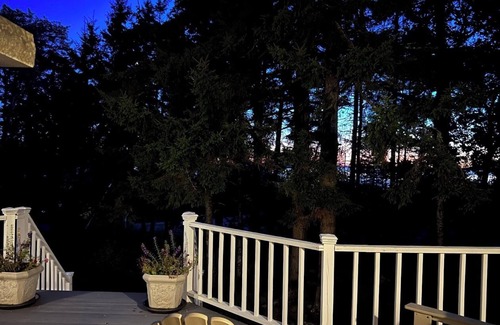 Brooksville Cottage | Charming two-bedroom cottage on Cape Rosier walking distance to Bakeman Beach!