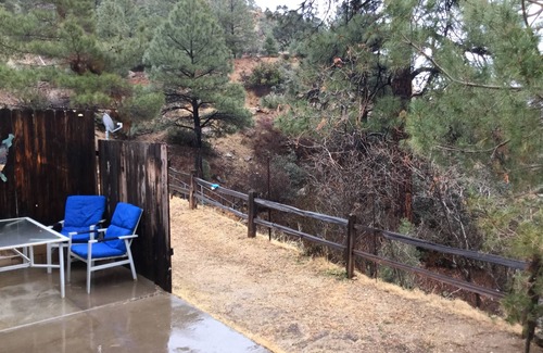 Kingman House | Charming two bedroom cabin located in the Hualapai mountains sleeps 8