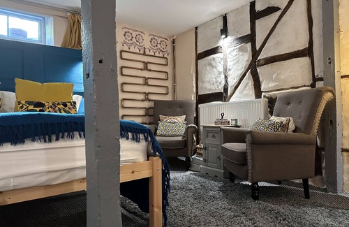 Tavistock Apartment | Charming two-bedroom apartment, Tavistock