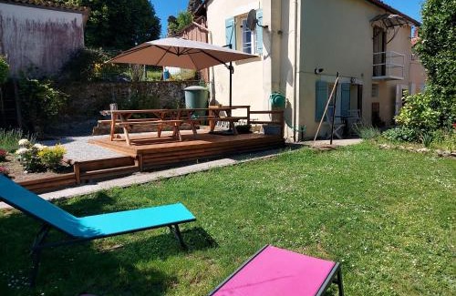 Confolens House | Charming two bedroom gite with beautiful gardens