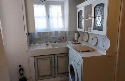 Confolens House | Charming two bedroom gite with beautiful gardens