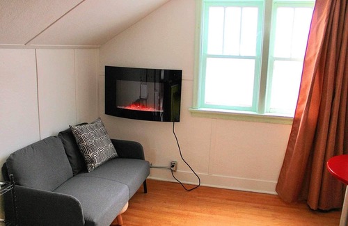 Yorkton Apartment | Charming upstairs apartment