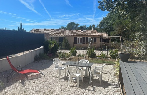 Rocbaron Apartment | Charming vacation home with parking and private garden