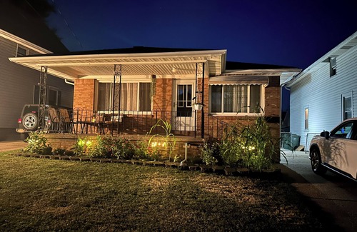 Depew House | Charming Vacation Home Near Niagara Falls & Highmark Stadium