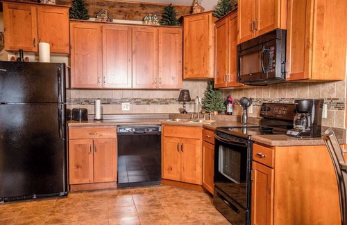 Ironwood House | Charming Vacation Home with View of Ski Hill & Dogs Allowed