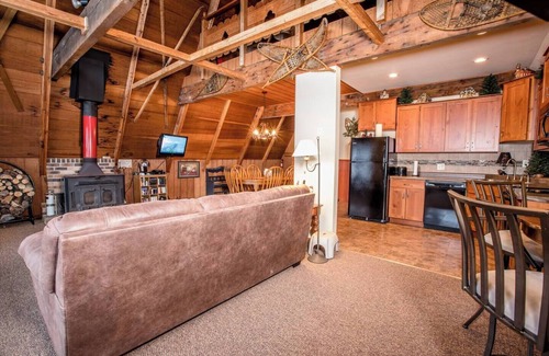 Ironwood House | Charming Vacation Home with View of Ski Hill & Dogs Allowed