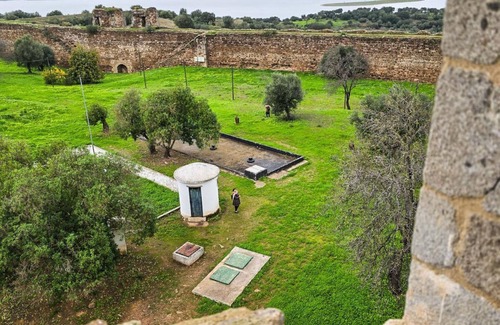 Mourao House | Charming Vacation Rental in Granja PRTGL