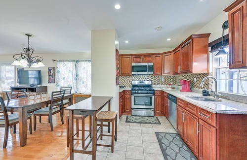 Valley Stream House | Charming Valley Stream Home: 24 Mi to Central Park