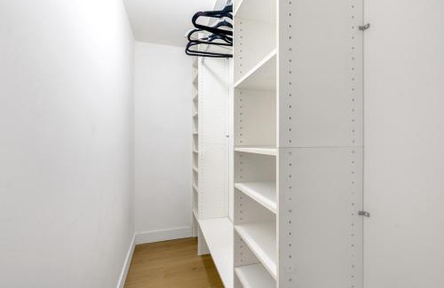 Dunbar House | Charming Vancouver Stay