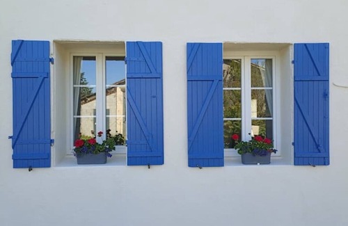Saint-Thomas-de-Conac Cottage | Charming Village Cottage with Private Pool
