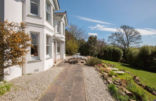 Mabe House | Charming Victorian House with Panoramic Village Views, Close to Beaches