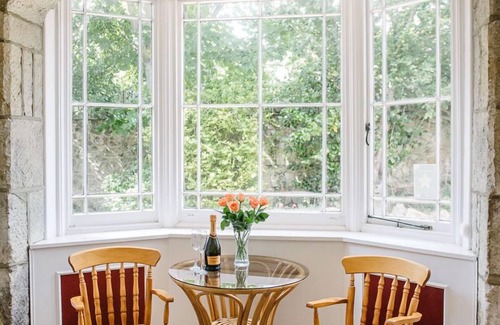 Shanklin House | Charming Victorian Cottage In Shanklin Old Village & Dog Friendly