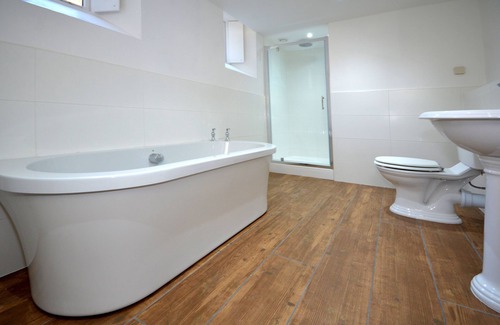 Pocklington House | CHARMING VICTORIAN CHAPEL IN POCKLINGTON. EAST YORKS QUIET LOCATION WiFi PARKING