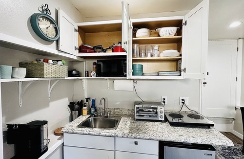 Logan Apartment | Charming Victorian Studio in Historial Downtown Logan
