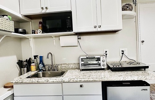 Logan Apartment | Charming Victorian Studio in Historial Downtown Logan
