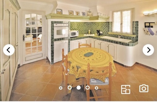Les Brugassieres Villa | Charming villa with whirlpool bath