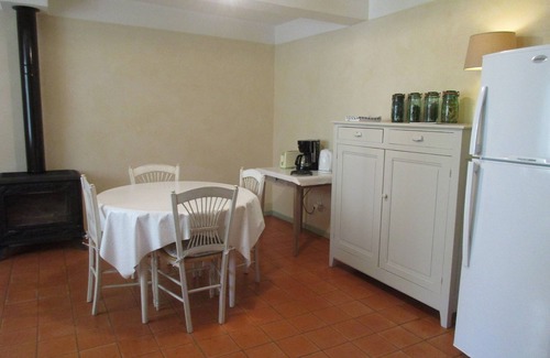 Crillon-le-Brave House | Charming village house near Bédoin, at the foot of Mont Ventoux