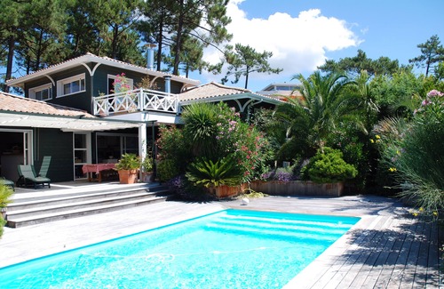 Le Canon House | Charming villa with heated swimming pool between pool and ocean at Cap Ferret