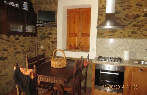 Espinho Villa | Charming Villa near Anta with Private Pool
