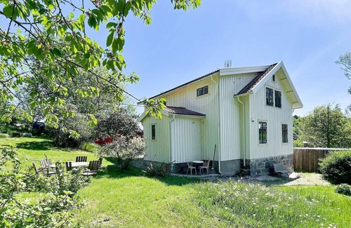 Orust Municipality House | Charming Villa Retreat-By Traum