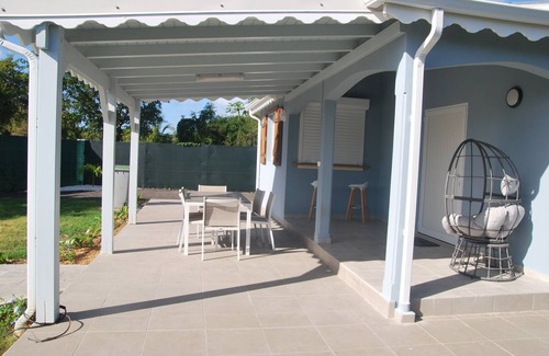 Saint-Francois House | Charming Villa with pool 200 meters from the Sea for 2 to 6 people