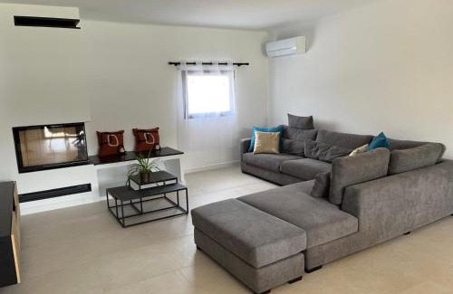 Bastelicaccia Villa | charming villa with pool