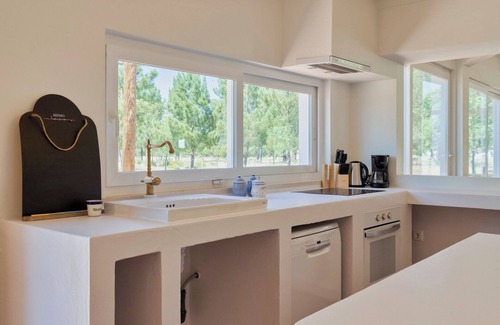 Grandola House | Charming Villa with Private Pool close to Comporta
