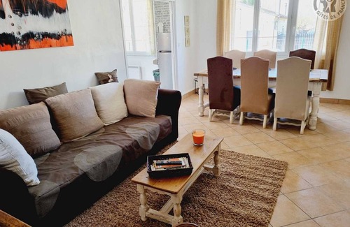 Viels-Maisons Cottage | Charming Village Home with Garden, Terrace, and Garage - Pet Friendly, Near Disneyland