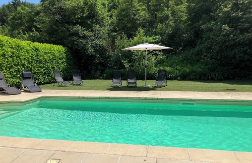 Couches House | Charming village house for 8 with private pool Close to vineyards and Beaune