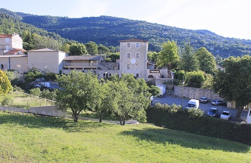 Seillans House | Charming village house and its beautiful garden in the South of France