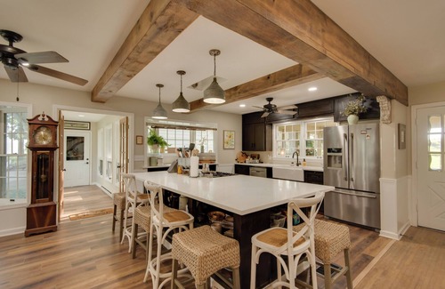 Page County House | Charming Villisca Getaway w/Screened Porch!