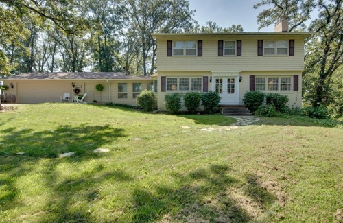 Page County House | Charming Villisca Getaway with Screened Porch!