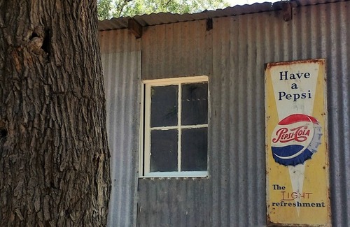 Cottonwood Cottage | Charming Vintage Cottage -Walking Distance to Old Town Cottonwood!