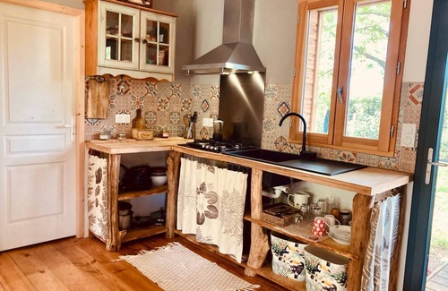 Saint-Julien-en-Born House | Charming wooden bohemian chalet for 2/3 guests near Contis