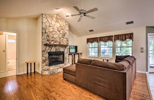 Earleton House | Charming Waldo Getaway Near Lake Santa Fe!